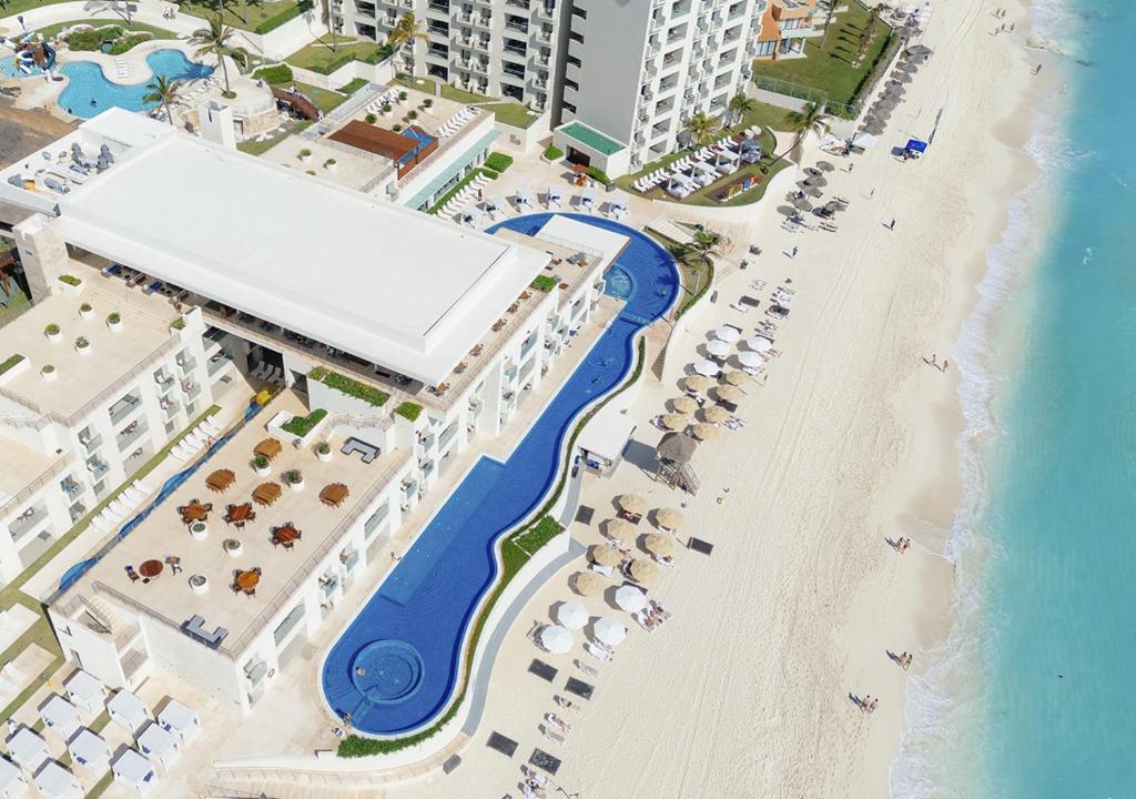 Hotel Emporio Cancun - Plan hospedaje - Imagen 2