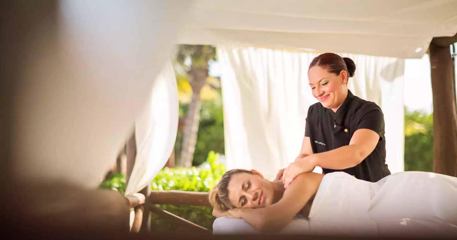 Hotel BlueBay Grand Esmeralda – Plan Todo Incluido - Imagen 4